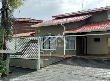 Casa · 4 Quartos · 3 Vagas · 
                                Sobrado em Peruíbe no bairro Icaraiba
                            