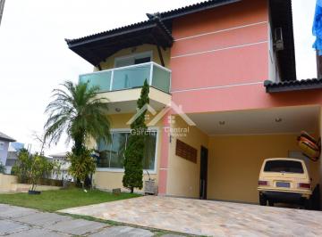Casa · 280m² · 4 Quartos · 4 Vagas · 
                                Sobrado em Peruíbe no bairro Três Marias
                          