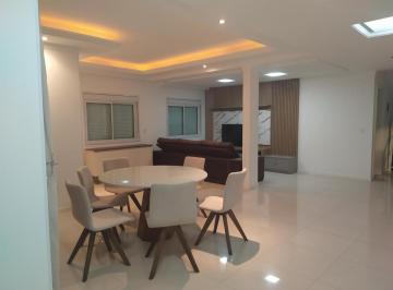 Casa de 4 quartos, Bombinhas · Casa linda em Bombinhas/SC- 4 quartos (3 suítes)