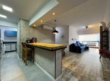 Apartamento · 97m² · 3 Quartos · 2 Vagas · Apartamento a 100m da praia da Enseada com vista para o mar