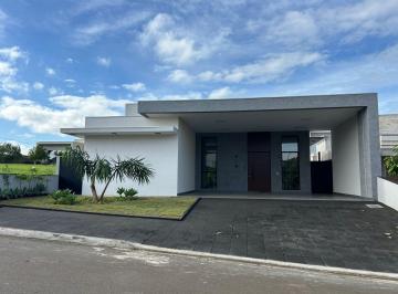 Foto 01 · Casa Térrea 253m2 3 Suítes, Terreno 465m2 Tem água quente e fria na casa toda Piscina somente água f