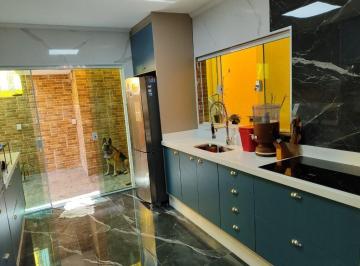 Casa · 400m² · 3 Quartos · 3 Vagas · Sobrado com 3 quartos, à venda, 400 m² por R$ 1.375.000 - Jardim Terezópolis - Guarulhos/SP