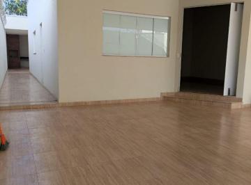 Casa · 190m² · 3 Quartos · 4 Vagas · Casa com 3 quartos à venda no Bairro Umuarama - Uberlândia/MG