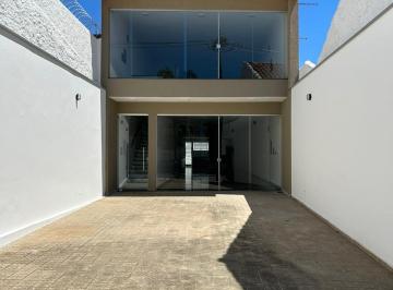Foto 01 · Procurando um galpão comercial espaçoso e bem localizado para a sua empresa?