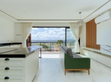 Casa de 3 quartos, Curitiba · Sobrado com 3 quartos, 2 vagas, Bairro Alto - Curitiba
