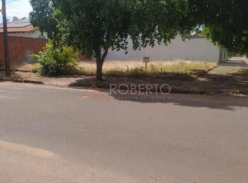 Terreno · 232m² · TERRENO DE ESQUINA À VENDA PRÓX. AO CENTRO