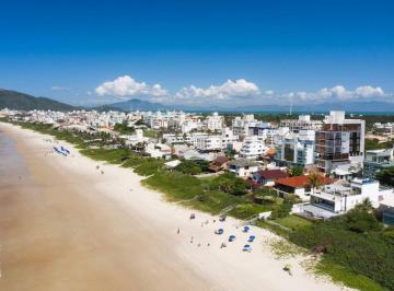 Apartamento · 80m² · 2 Quartos · 2 Vagas · APARTAMENTO DE 2 DORMITÓRIOS NA AVENIDA DE MARISCAL COM VISTA AO MAR