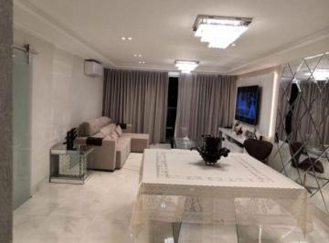 Apartamento · 212m² · 3 Quartos · 3 Vagas · VENDA | Apartamento, com 3 quartos em ZONA 01, MARINGÁ