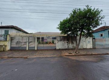 Casa · 214m² · 3 Quartos · Casa de 3 quartos no Jardim São João. perto da Igreja São Sebastião