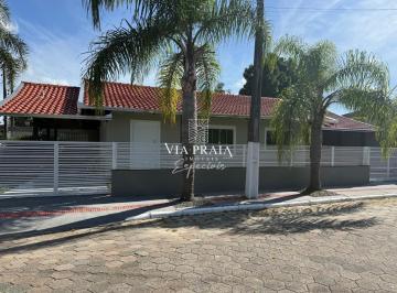 Foto 02 · Casa a venda em Balneario Piçarras