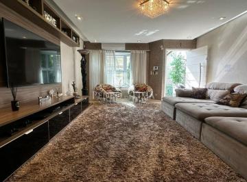 Casa · 270m² · 3 Quartos · 4 Vagas · Casa na Mooca com piscina e espaço gourmet, 2 suítes e 4 vagas de garagem