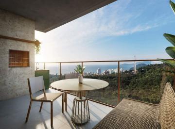 Apartamento · 93m² · 3 Quartos · 2 Vagas · Apartamento à venda na Praia Brava com 2 suítes.