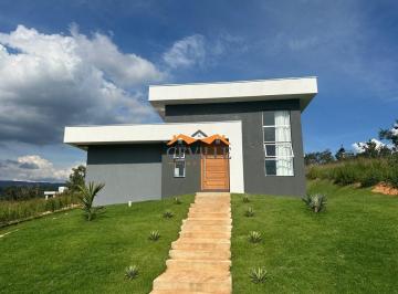 Casa · 270m² · 3 Quartos · 20 Vagas · Imóvel de Luxo em Condomínio Fechado