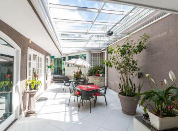 Casa · 715m² · 5 Quartos · 6 Vagas · Casa com 5 suítes à venda, 715 m² por R$ 3.860.000 - Vila Izabel - Curitiba/PR