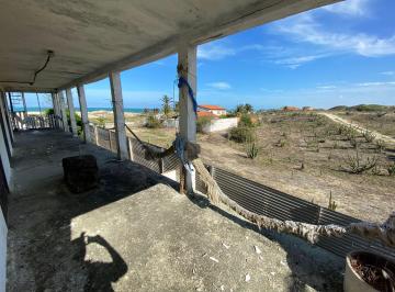 Casa de 3 quartos, Fortaleza · Casa com 3 quartos e 495 m² à venda em Sabiaguaba