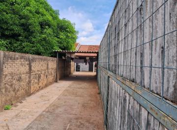 Casa · 250m² · 1 Quarto · 4 Vagas · Preço de ocasião