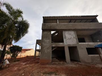 Casa de 6 quartos, Águas Claras · Casa faltando acabamento arniqueira lote 1250 metros 6 suítes pertinho do mercado dona