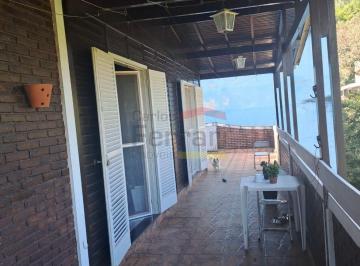 Casa · 150m² · 3 Quartos · 3 Vagas · Casa com tres andares ,com saloes para costura.