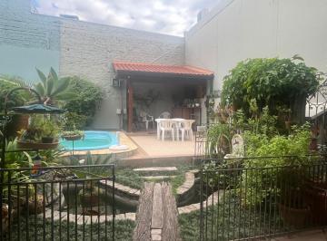 474950_iy8161hoe28n126sy19R_4749506627fa6cb9bda.jpg · Casa/ sobrado com 3 quartos, 1 suíte, vaga coberta para 2 carros em Ipanema