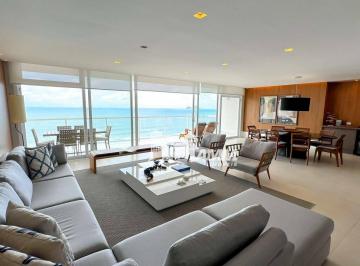 d9a324921ccfc2fcb72e6bcafb3d9aced309b3ec · ALTO PADRÃO - FRENTE TOTAL PARA O MAR - 255 m² por R$ 3.500.000 - Pitangueiras - Guarujá/SP