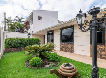 fddb3862f7b4037a270d15b9ae54fe9d523d6a83 · Casa a Venda no Jardim Botânico com 3 quartos, 1 suíte, 4 vagas com edícula Por R$ 1.380.000,00