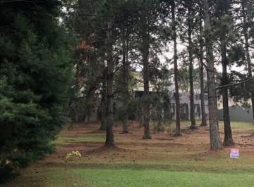 Terreno · 360m² · LINDO LOTE COM PROJETO APROVADO, PRONTO PARA CONSTRUÇÃO!
