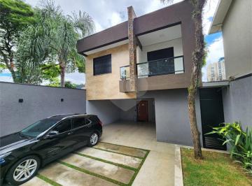 Área de Serviço · Casa com 4 quartos à venda em Vila nova caledônia - SP