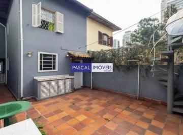 Casa · 140m² · 3 Quartos · 2 Vagas · Sobrado Campo Belo 3 dormitórios 2 vagas.