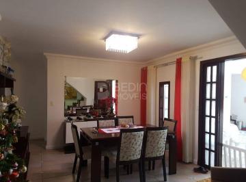 Casa · 189m² · 4 Quartos · 2 Vagas · Casa 04 dormitórios temporada Nações - Balneário Camboriú