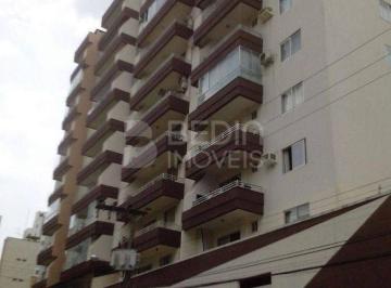 Apartamento · 2 Quartos · 1 Vaga · Apartamento com 2 quartos, Centro - Balneário Camboriú