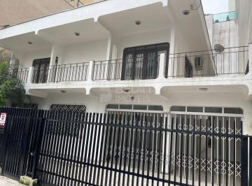 Comercial · 400m² · 4 Quartos · 2 Vagas · Casa locação comercial Centro