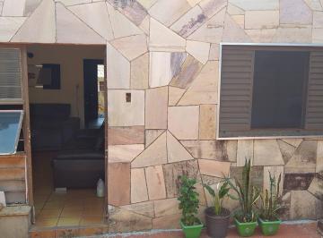 Foto 01 · Oportunidade Única: Casa em Frente ao Fórum de Votorantim!