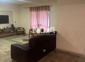Casa de 8 quartos, Samambaia · Casa  com 3 unidades habitacionais com loja para locação em Samambaia