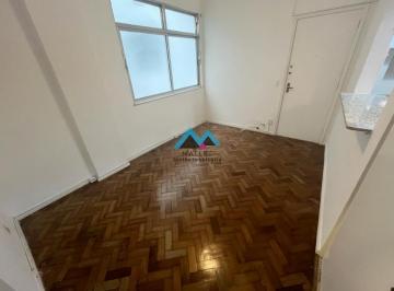 Foto 02 · Excelente apartamento de 1 quarto/suíte, 35 m², todo reformado, à venda em Laranjeiras.