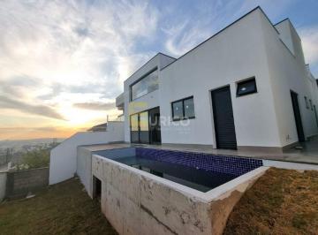 Casa · 200m² · 3 Quartos · 4 Vagas · Casa em condomínio à venda no Condomínio Portal do Jequitibá em Valinhos/SP