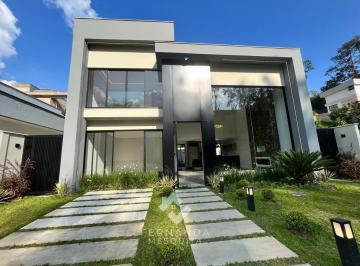 casa-de-condominio-com-3-quartos-a-venda-em-teresopolis-posse-582002076.jpeg · Casa de condomínio à venda, no Residencial Tangarás em Teresópolis, Posse, com 3 quartos, 147m²