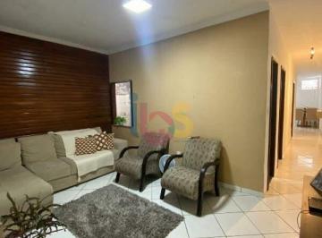 Casa · 130m² · 4 Quartos · Vendo Casa com 4/4