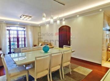 Casa · 268m² · 4 Quartos · 3 Vagas · Sobrado na Vila Paulicéia com 4 quartos, 3 vagas, próximo ao Metrô Estação Ayrton Senna