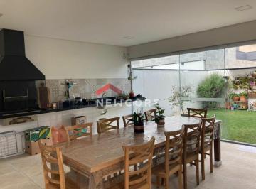 Casa · 257m² · 4 Quartos · 6 Vagas · Casa de condomínio em  Rua Olga medeiros Cassiano - Residencial Ouroville - Taubaté/SP