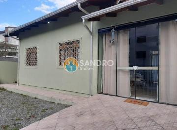 Foto 02 · Casa de 3 quartos à venda em Bombas a 180mts do mar!