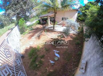 Casa · 170m² · 2 Quartos · 3 Vagas · Casa com lote grande e pomar para venda em Caldas Novas