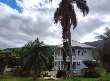 g1_47_457_1514_030424.jpg · CASA COM AMPLO TERRENO NO SÃO ROQUE
