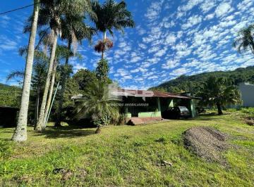 g1_20_168_1407_270324.jpg · CASA COM AMPLO TERRENO EM VALE DO HERMES