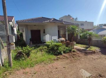 g1_19_163_1350_270324.jpg · CASA AMPLA À BEIRA DO PARQUE DE FELIZ