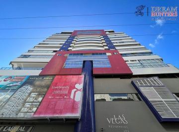 Apartamento · 115m² · 3 Quartos · 2 Vagas · Apartamento à venda em Meia Praia, Itapema, com 3 suítes, na quadra do mar