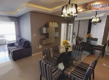 Apartamento · 115m² · 3 Quartos · 2 Vagas · Apartamento à venda em Meia Praia, Itapema, com 3 suítes, na quadra do mar