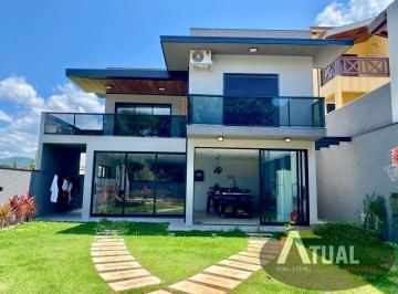 Casa · 270m² · 4 Quartos · 4 Vagas · Casa á venda em condomínio - centro de Piracaia/SP - com 270 m²