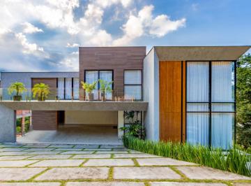 Casa · 562m² · 4 Quartos · 3 Vagas · Casa com 4 quartos em condomínio no Quebra Frascos, Teresópolis.