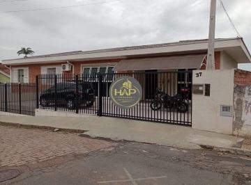 Casa · 237m² · 4 Quartos · 4 Vagas · Casa de 2 dormitórios á venda próximo ao centro de Valinhos SP