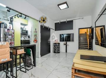 kitnet/ conjugado · Conjugado tipo Studio, totalmente reformo, estilo industrial, Cozinha integrada. Oportunidade para m